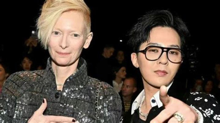 Celebs Looking Chic In Chanel: Photos