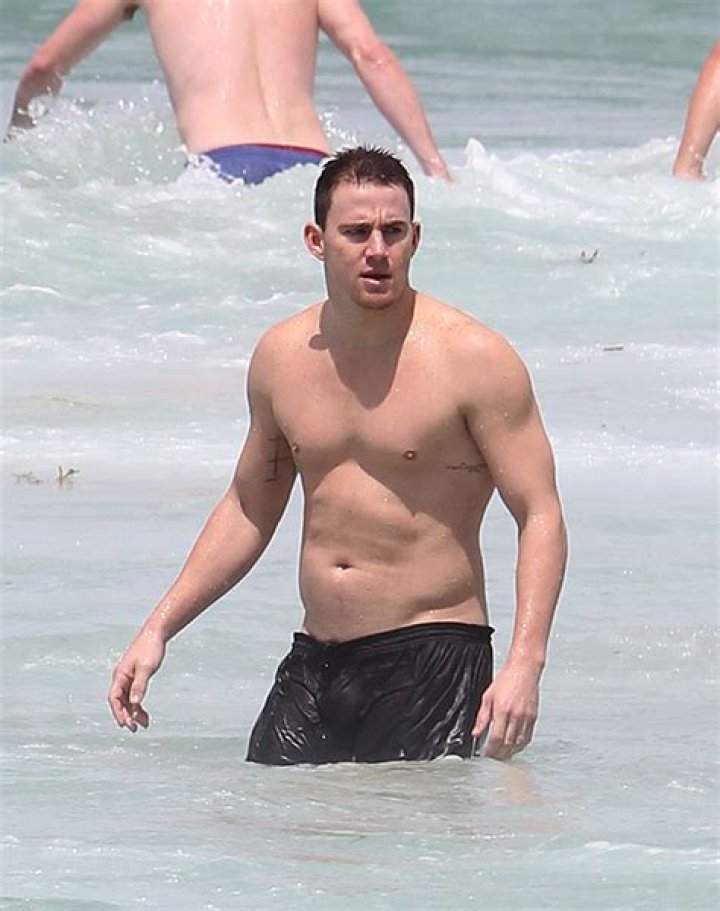 Celebs Skinny Dipping — Pics