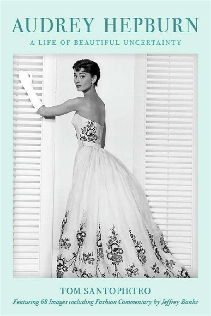 Channels Audrey Hepburn – Hollywood Life