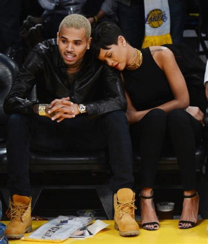 Chris Brown and Rihanna courtside