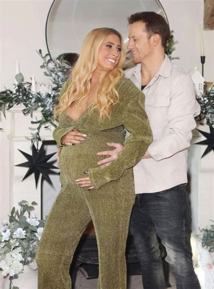Chris Brown’s Rumored Ex-Fling Diamond Brown Shows Off Baby Bump In New Photos