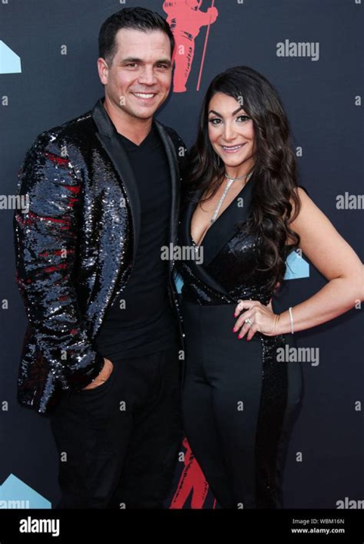 Chris Buckner and Deena Nicole Cortese MTV Movie & TV Awards, Arrivals, Barker Hangar, Los Angeles, USA - 15 Jun 2019