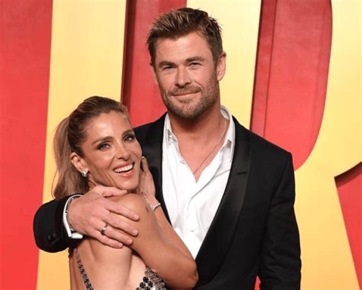 Chris Hemsworth & Wife Elsa Pataky Dance At Their Party – Watch – Hollywood Life