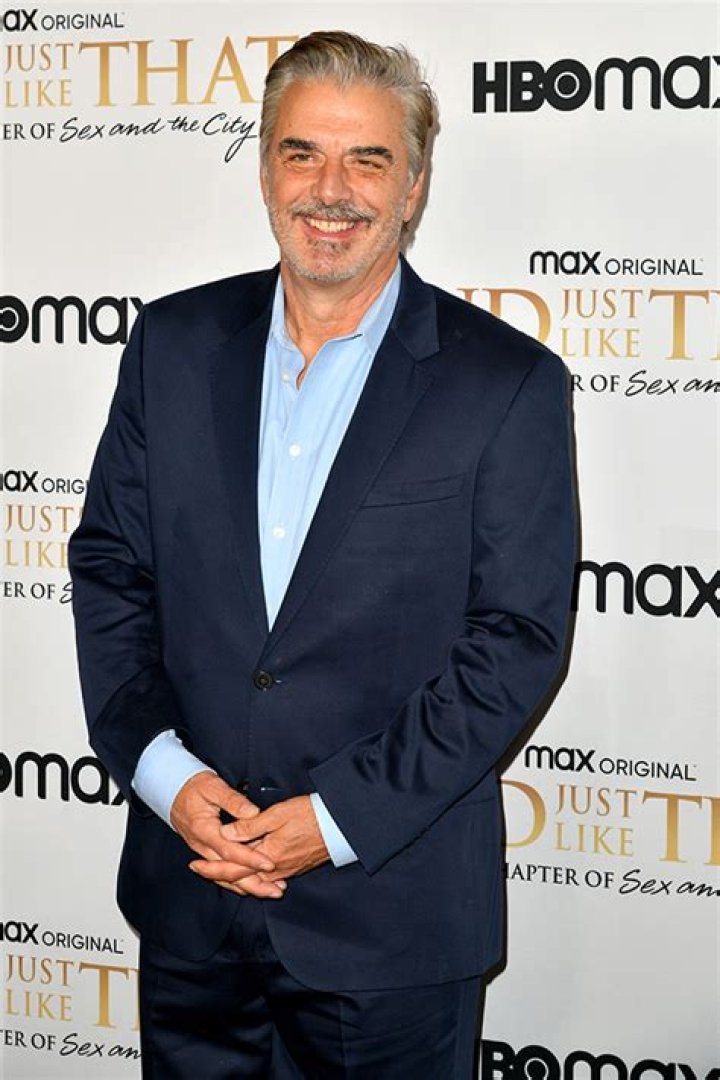 Chris Noth Smiles In 1st Public Photos & Doubles Down On Rape Allegations Denial