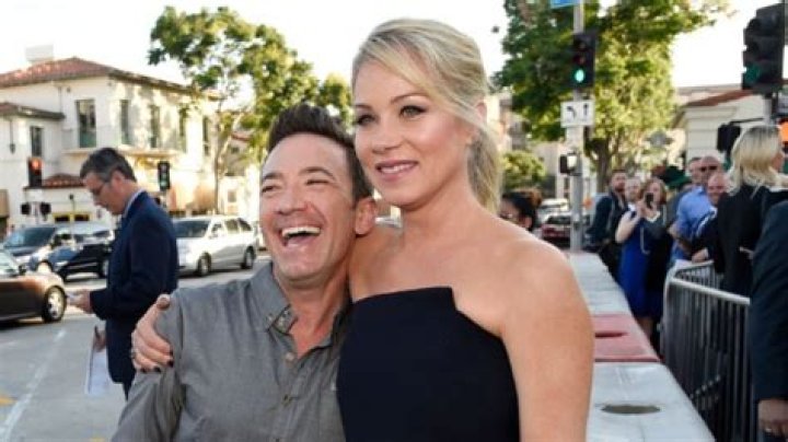 Christina Applegate’s First Year With MS Has Been ‘Hard’ – Hollywood Life