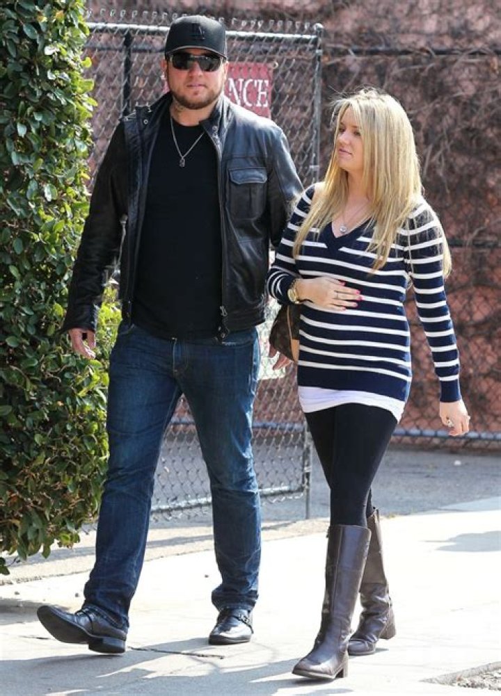 Christopher Carney and Tiffany Thornton Tiffany Thornton out shopping, Los Angeles, America - 06 Mar 2012 Tiffany Thornton was out with her husband Christopher Carney, and went shopping with designer Wendy Bellissimo.