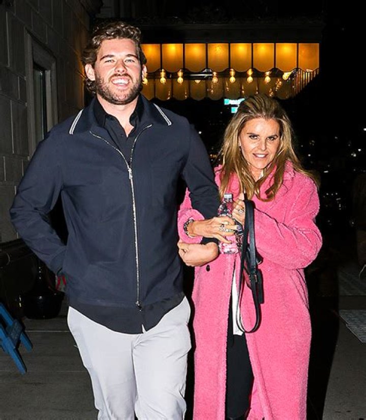 Christopher Schwarzenegger Reveals Weight Loss With Mom Maria Shriver – Hollywood Life