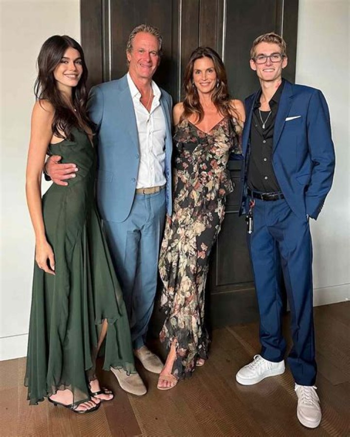 Cindy Crawford & Family as Punks