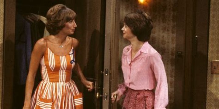 Cindy Williams On The Set Of &lsquo;Normal Life&rsquo;