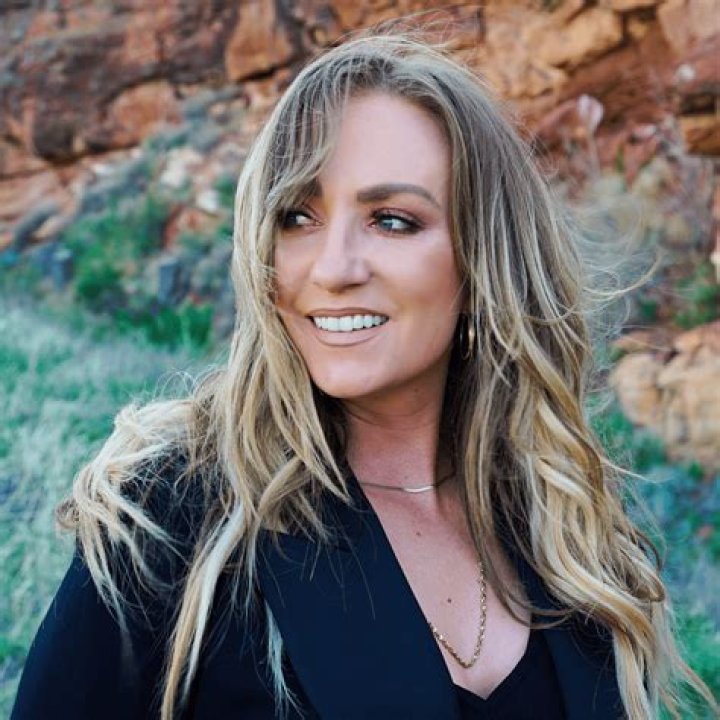 Clare Dunn