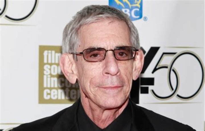 Comedian Dies At Age 68 – Hollywood Life