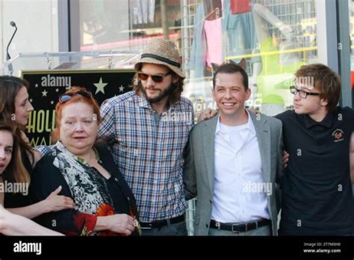 conchata ferrell, ashton kutcher, jon cryer