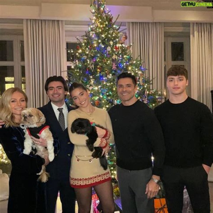 Consuelos family