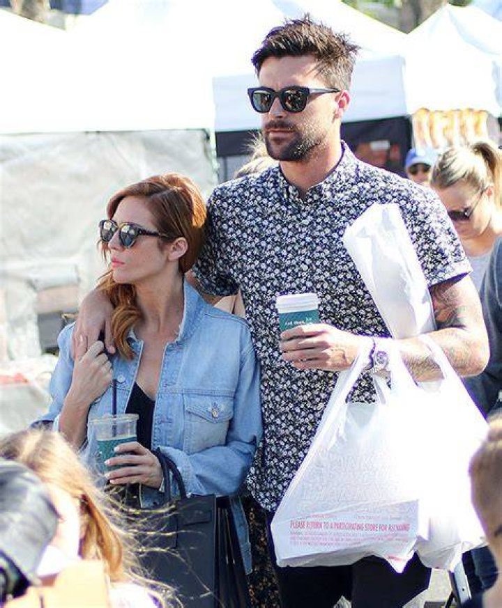 Couple Living Together After Split – Hollywood Life