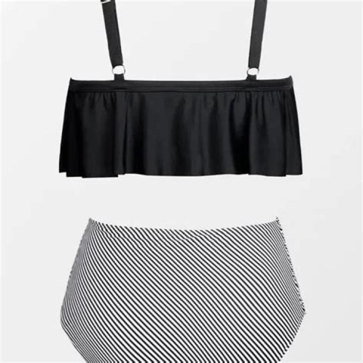 CUPSHE ruffle bikini