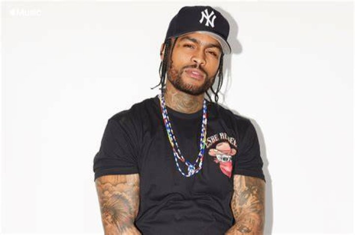 Dave East Performing