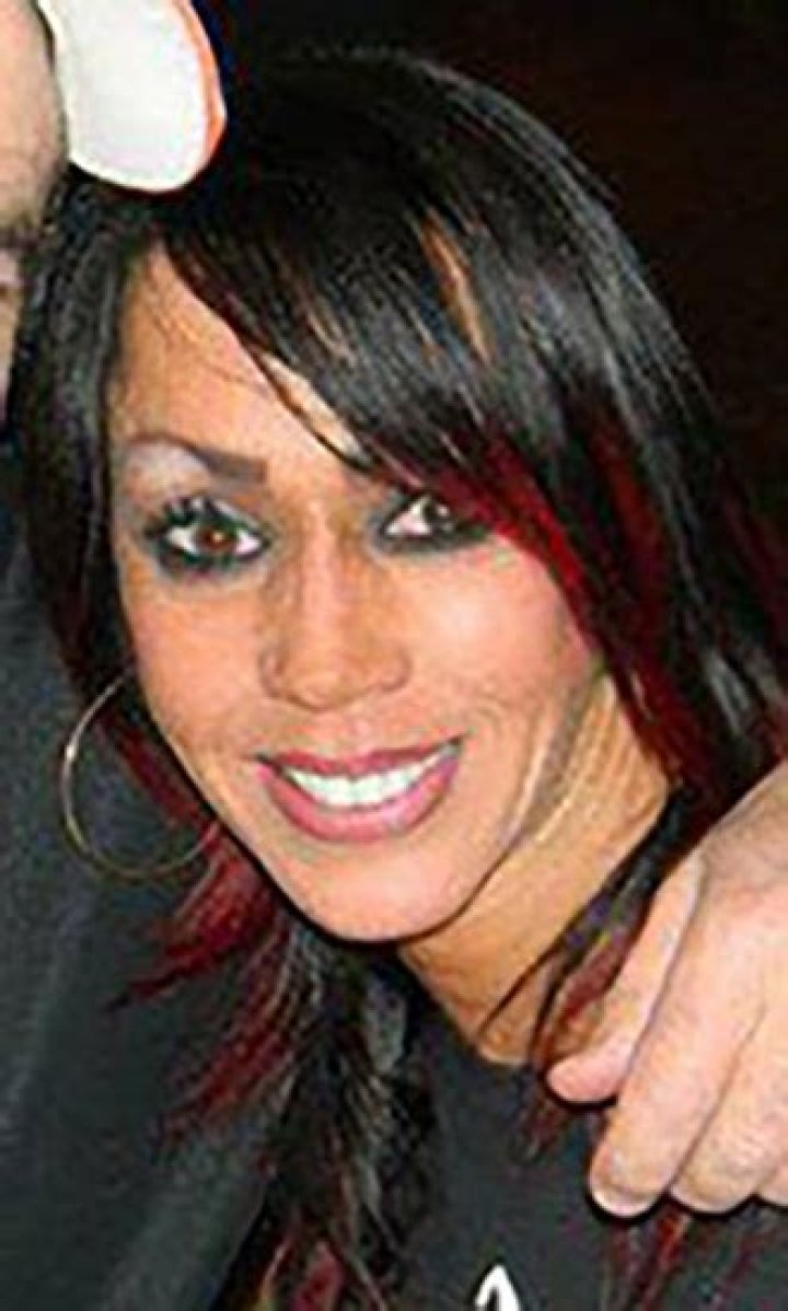 Debby Constantino – Hollywood Life