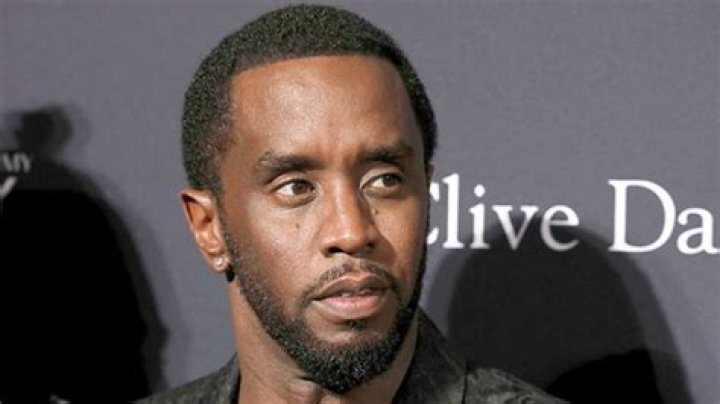 Diddy Debuts Grey Hair In His Beard & Fans Love How ‘Good’ He Looks – Hollywood Life