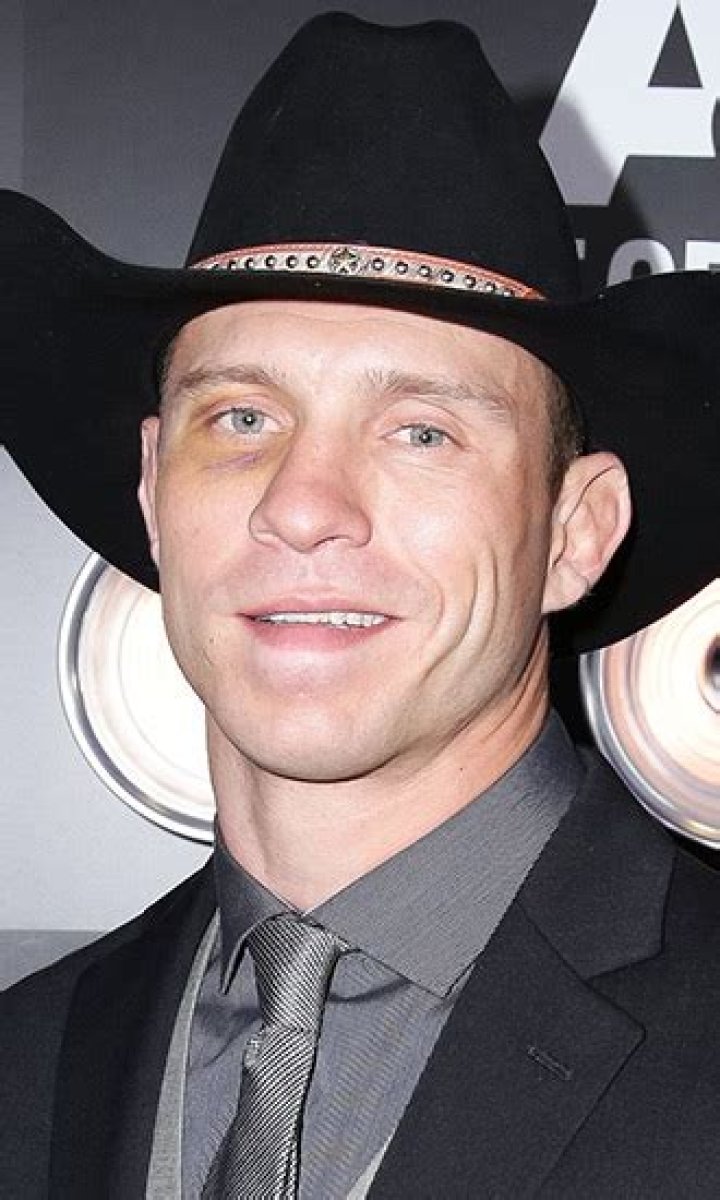 Donald Cerrone Celebrity Profile – Hollywood Life