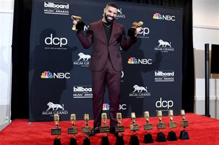 Drake at the 2019 Billboard Music Awards