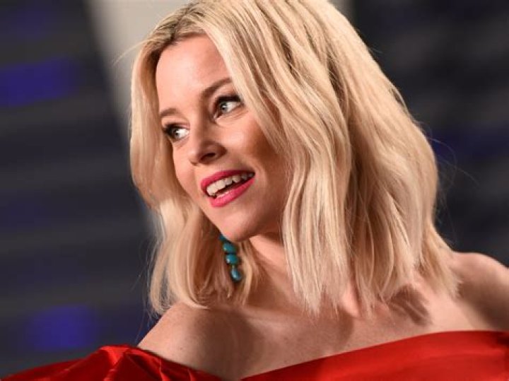 Elizabeth Banks Celebrity Profile – Hollywood Life