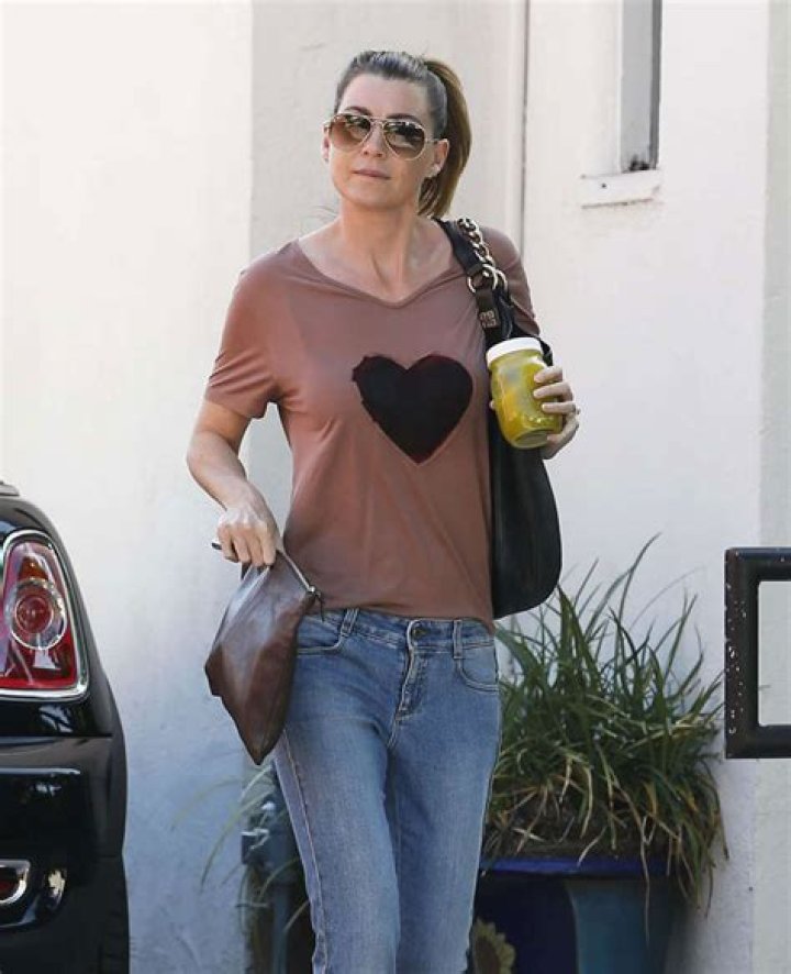 Ellen Pompeo Leaves The Hair Salon in 2011