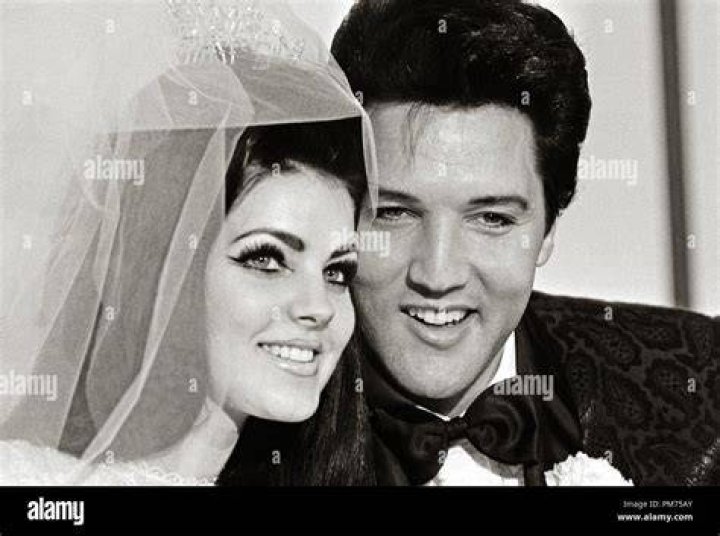 Elvis & Priscilla Get Married