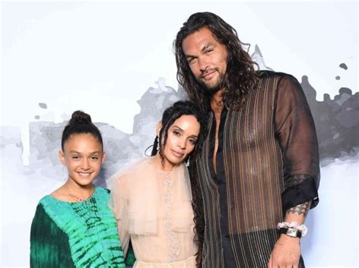 Emilia Clarke Reunites With Her ‘GoT’ Loves Jason Momoa & Kit Harington For Her Bday — Cute Pic