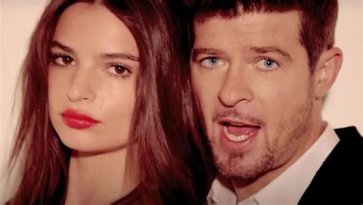 Emily Ratajkowski Blurred Lines Robin Thicke