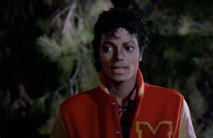 Eniko & Kevin Hart Reenact Michael Jackson’s ‘Thriller’ Video – Hollywood Life