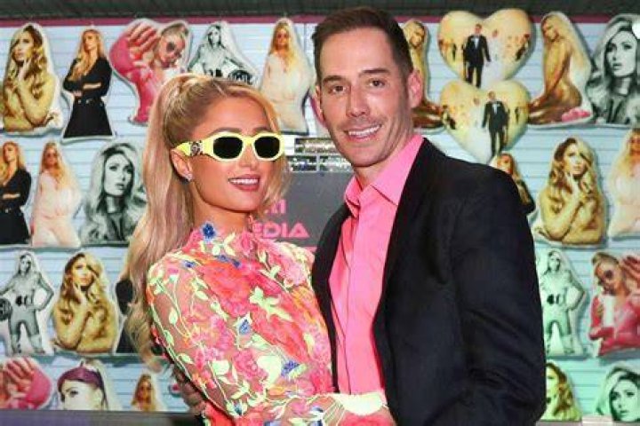 *EXCLUSIVE* Paris Hilton and Carter Reum sizzle in the hot Italian sunshine
