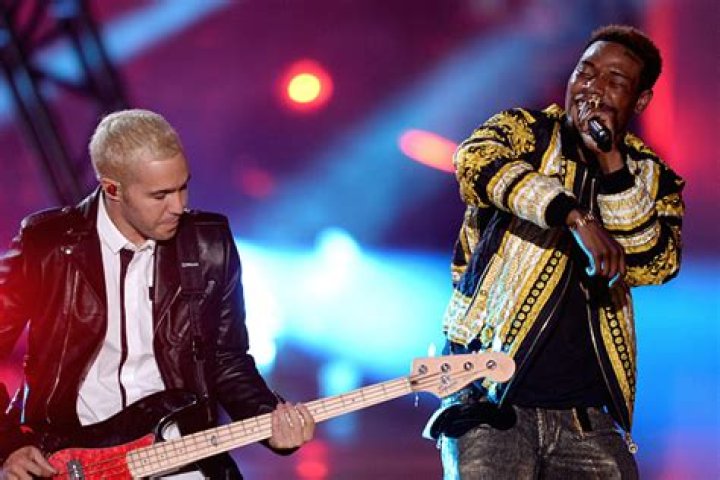 Fall Out Boy At 2015 AMAS