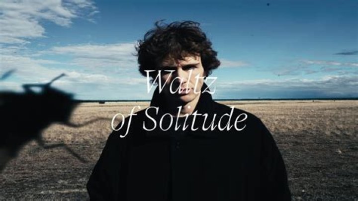 Fil Bo Riva Transforms The ‘Sadness Of Being Alone’ Into Something Beautiful In The Surreal ‘Solo’