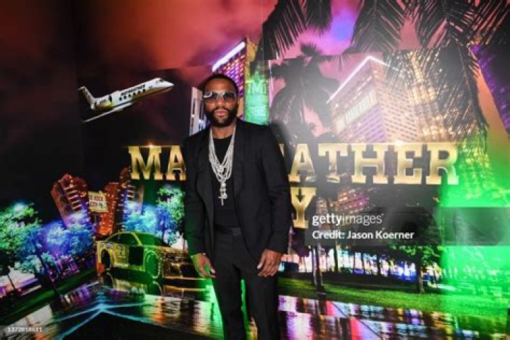 Floyd Mayweather Celebrates Exclusive Birthday Party At Gabriel South Beach, Hosted By CGI Merchant Group, LLC And Raoul Thomas