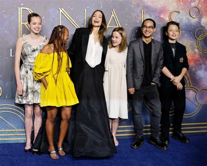 Friends Terrified Of Angelina Jolie & Brad Pitt's Kids' Wild Behavior — Report – Hollywood Life