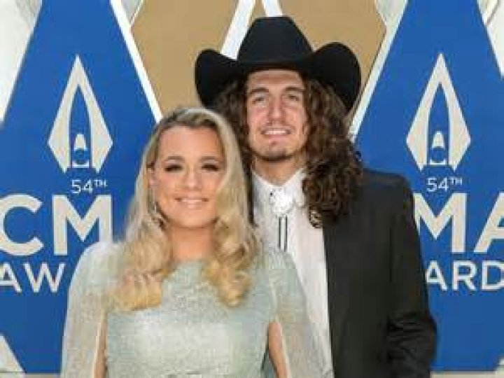Gabby Barrett Cade Foehner
