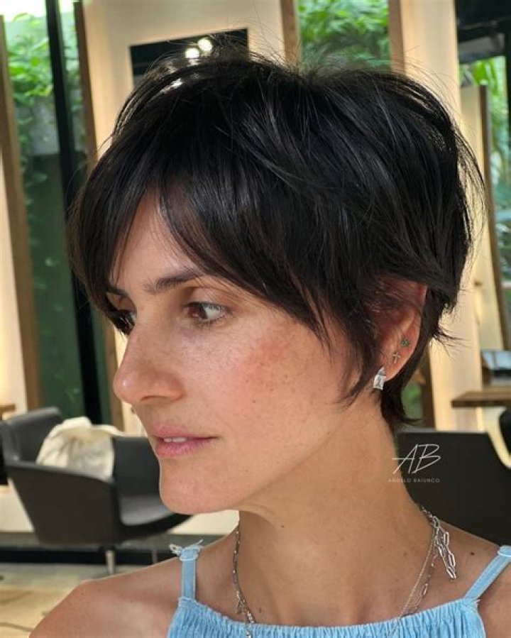 Get A Post-Quarantine Hair Makeover: Go From Droopy Long Locks To A Face-Framing Pixie Cut