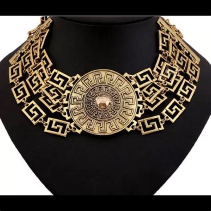 Gold medallion choker necklace