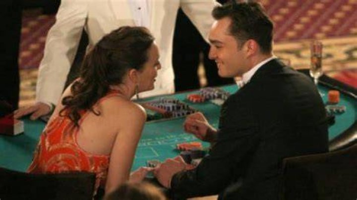 ‘Gossip Girl’ Season 5 Finale — Chuck & Blair Bet On Their Love – Hollywood Life