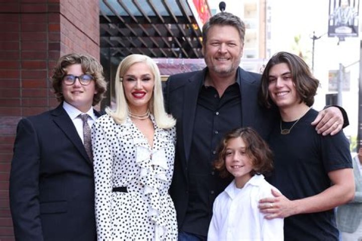 Gwen Stefani Opens Up About Difficulties Balancing Motherhood & Touring After Welcoming First Son Kingston, 17