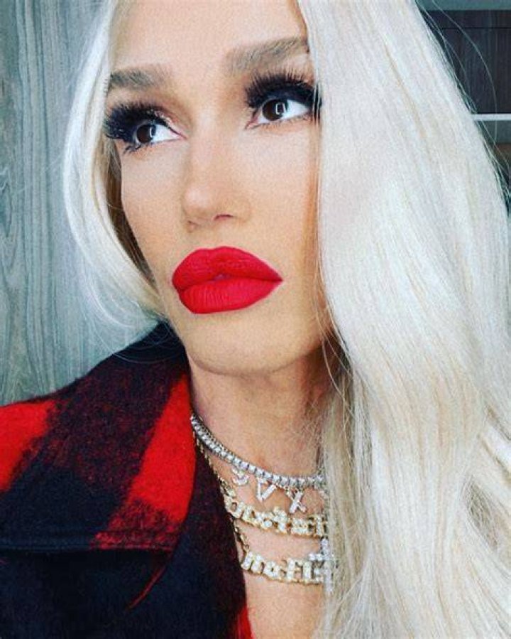 Gwen Stefani Red Lipstick