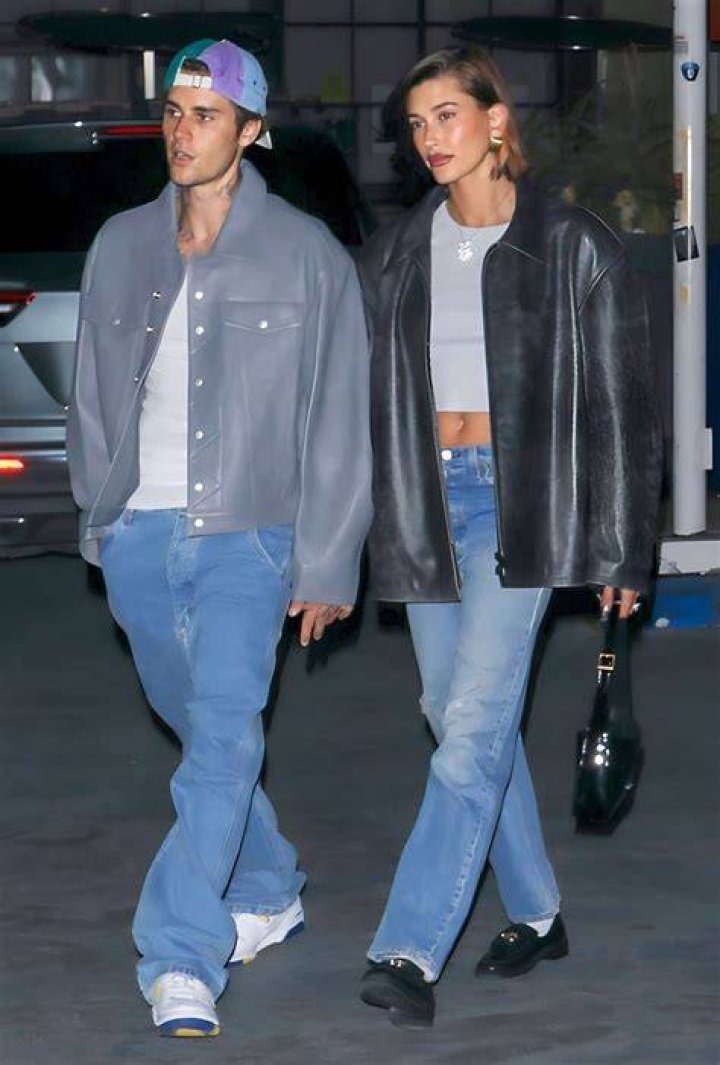 Hailey Baldwin Stuns In Shiny Blue Bikini Before Sexy Date Night With Justin Bieber In White Crop Top