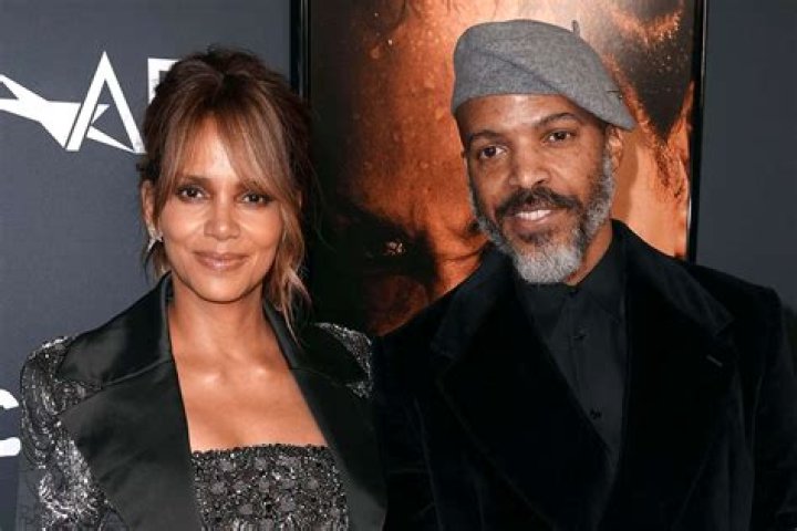 Halle Berry and Van Hunt 27th Critics' Choice Awards, Arrivals, Los Angeles, California, USA - 13 Mar 2022