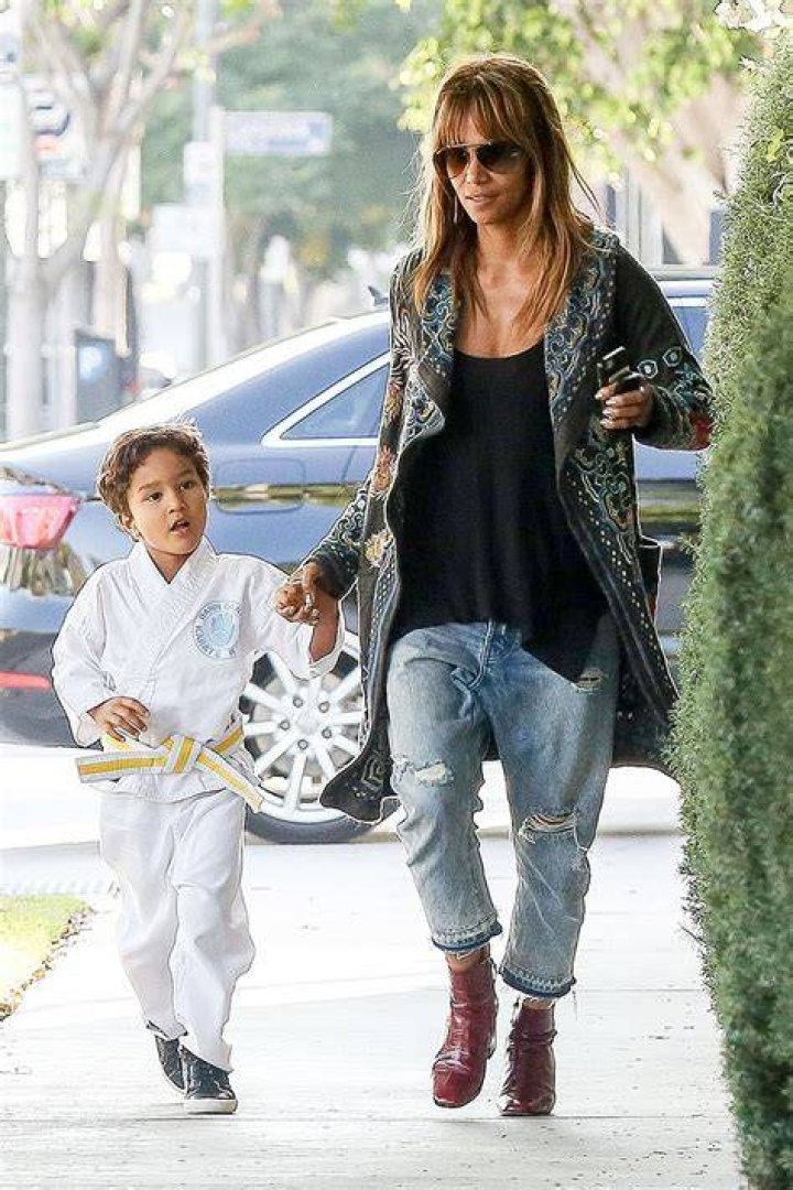 Halle Berry, Maceo