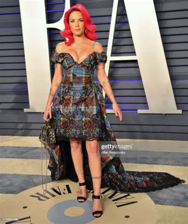 Halsey at the 2019 Vanity Fair Oscar Party