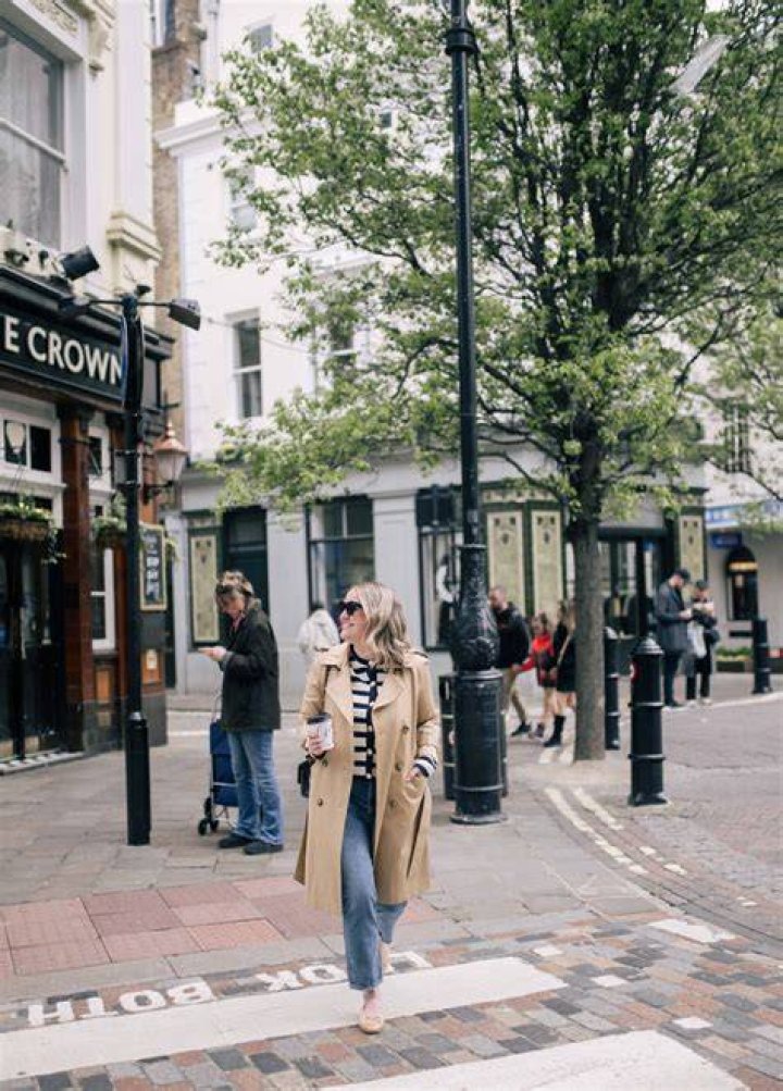 Halsey in London & Joan Jett in unknown location