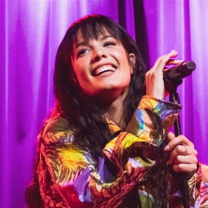 Halsey singing in concert