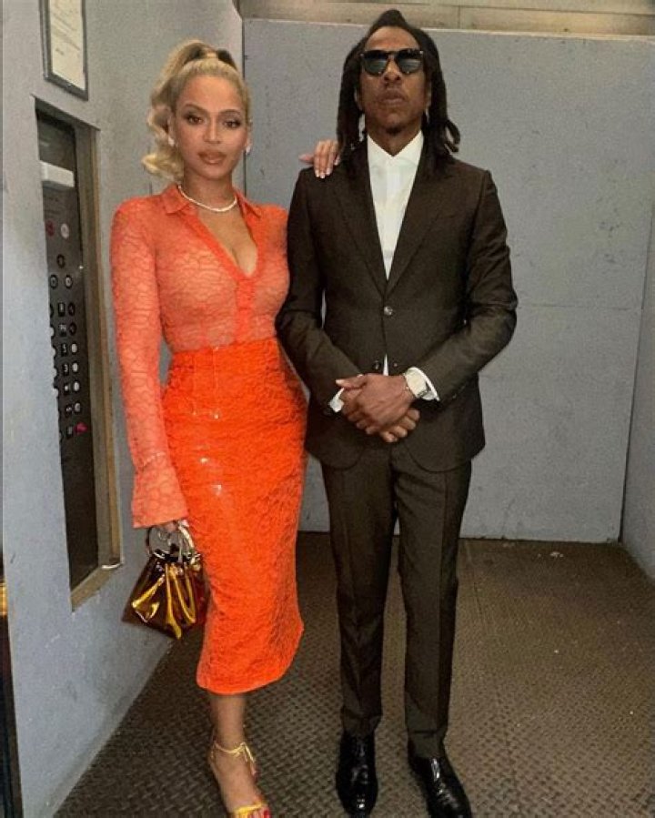HANDOUT - Beyonce and JAY Z perform on stage during the Beyonce and Jay Z - On the Run Tour at the Rose Bowl, in Los Angeles Beyonce and Jay Z - On the Run Tour - , Los Angeles, USA
