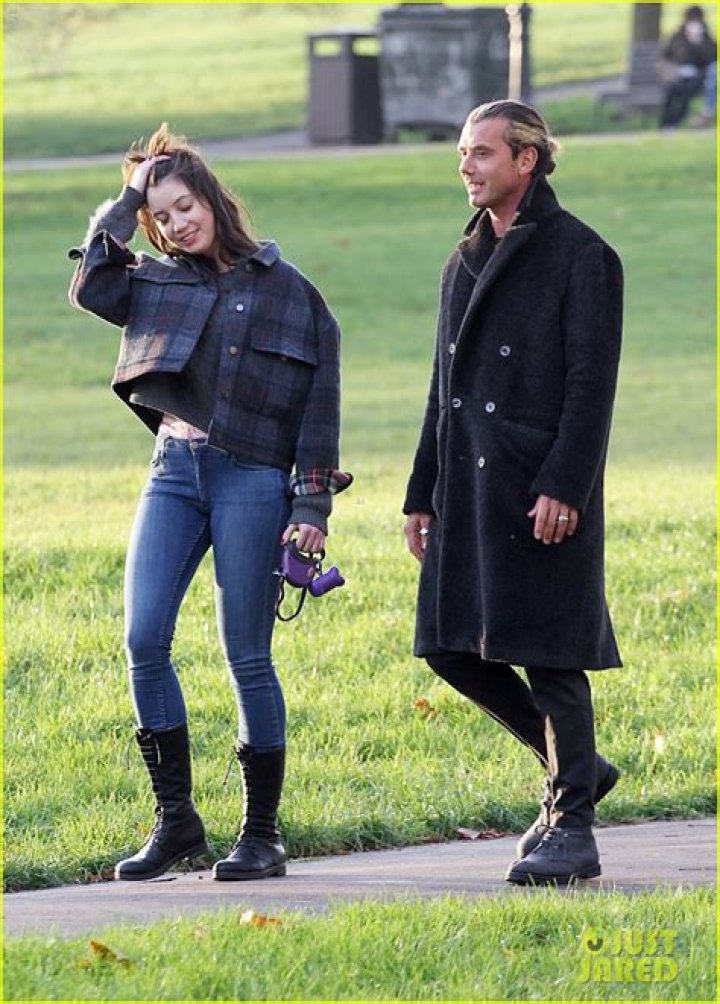 Harry Styles Dating Gavin Rossdale’s Daughter, Supermodel Daisy Lowe?