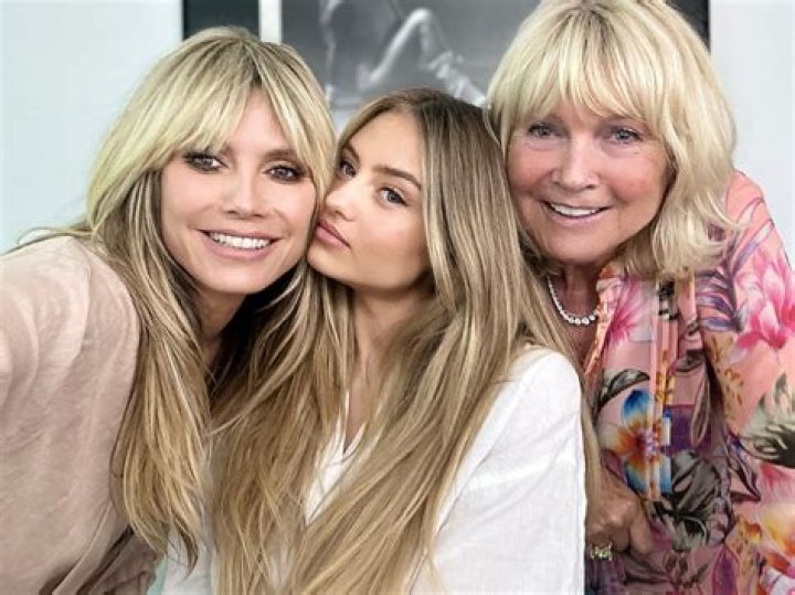 Heidi Klum With Her Mom & Kids